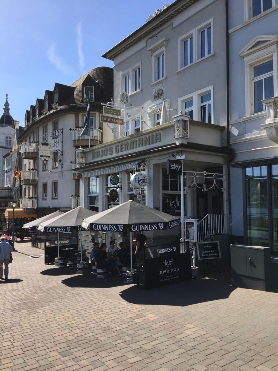 Hajo'S Germania Lodge & Irish Pub Rüdesheim am Rhein Exterior foto